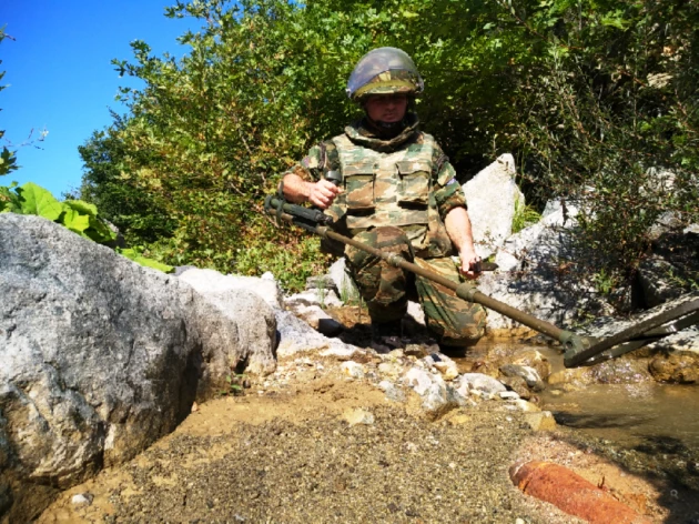 Ναρκοπέδιο η Ελλάδα: Δεκάδες εκρηκτικοί μηχανισμοί εξουδετερώθηκαν από το ΤΕΝΞ